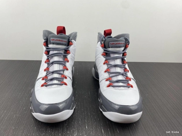 1st Kicks Shoes Red CT8019-162 Jordan 9 Air Fire 0730